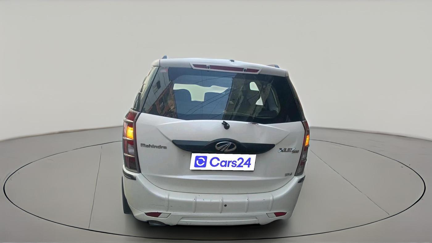 2017 Mahindra XUV500 W4, Diesel, Manual, 1,15,396 km, exterior