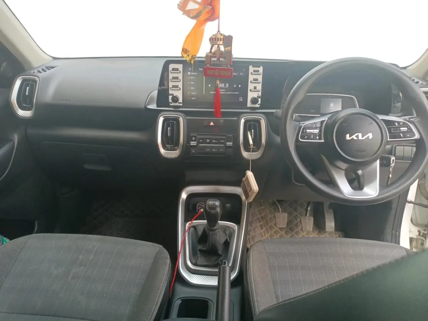 2023 KIA SONET HTK PLUS 1.2, CNG, Manual, 33,424 km, interior
