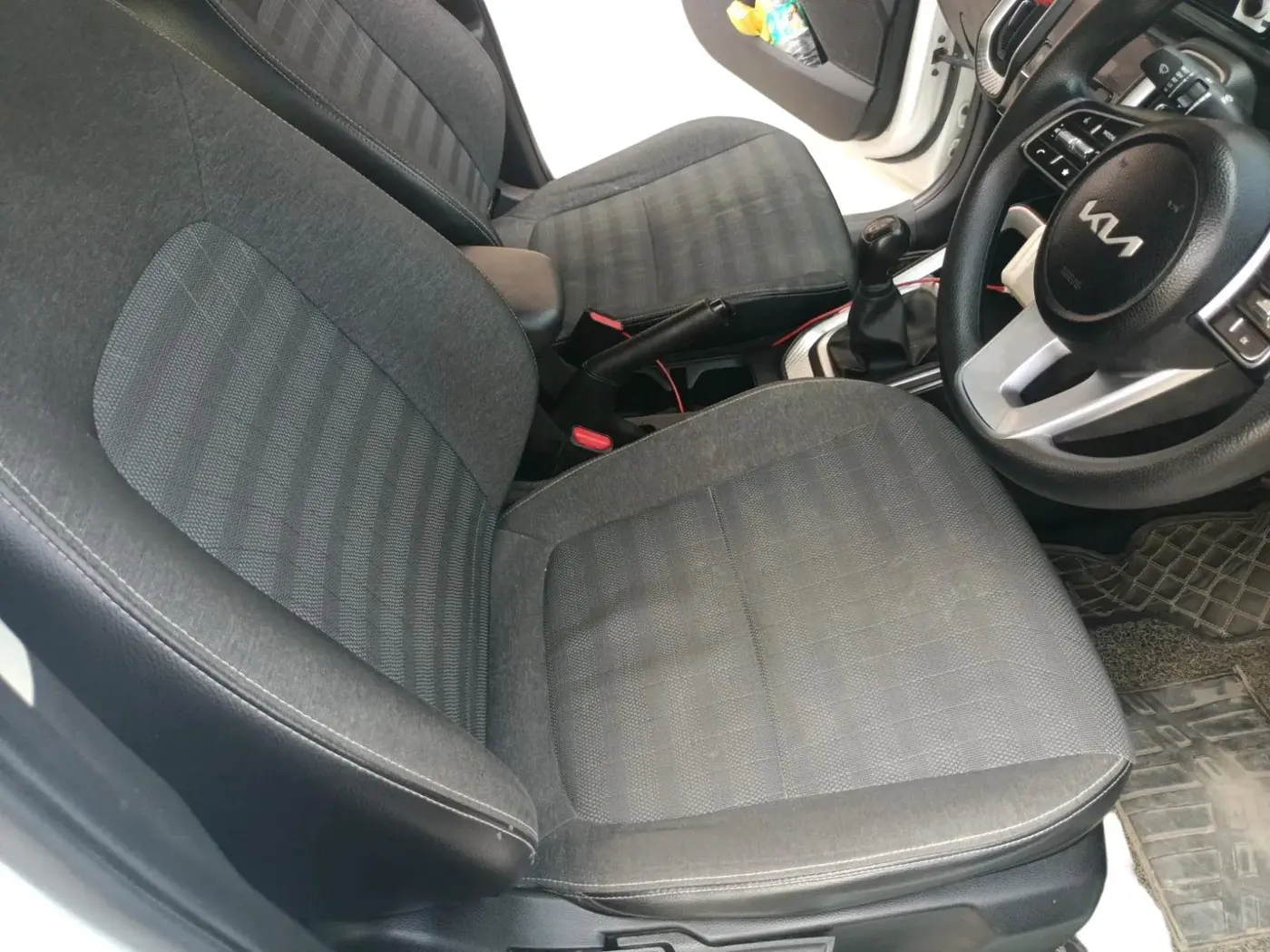 2023 KIA SONET HTK PLUS 1.2, CNG, Manual, 33,424 km, interior