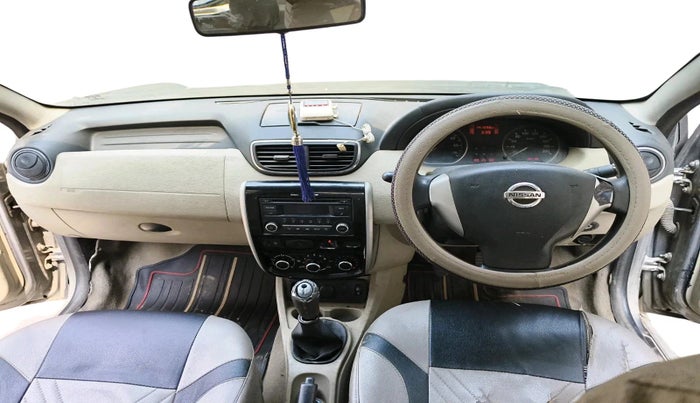 2015 Nissan Terrano XL (D), Diesel, Manual, 1,41,050 km, interior