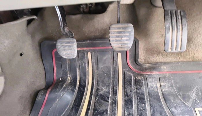 2015 Nissan Terrano XL (D), Diesel, Manual, 1,41,050 km, interior