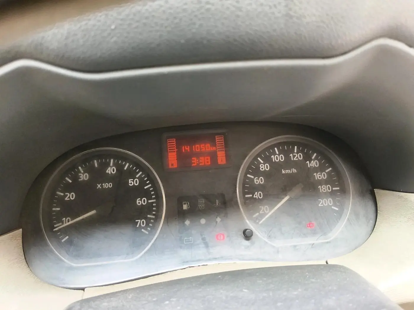 2015 Nissan Terrano XL (D), Diesel, Manual, 1,41,050 km, interior