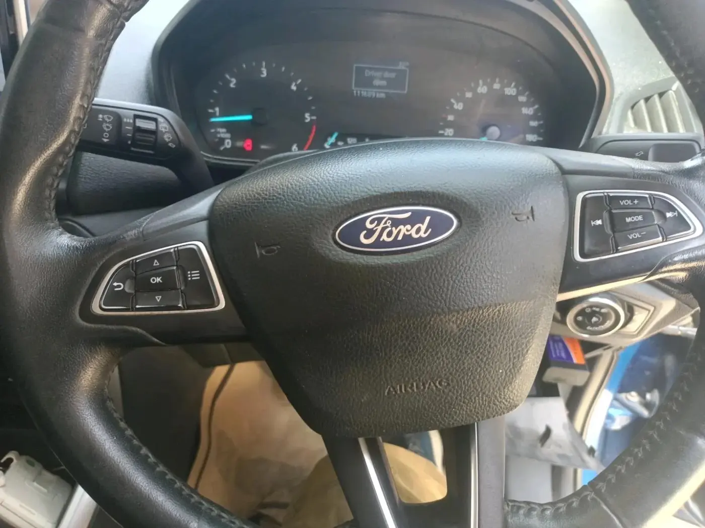 2018 Ford Ecosport TITANIUM 1.5L DIESEL, Diesel, Manual, 1,13,000 km, interior