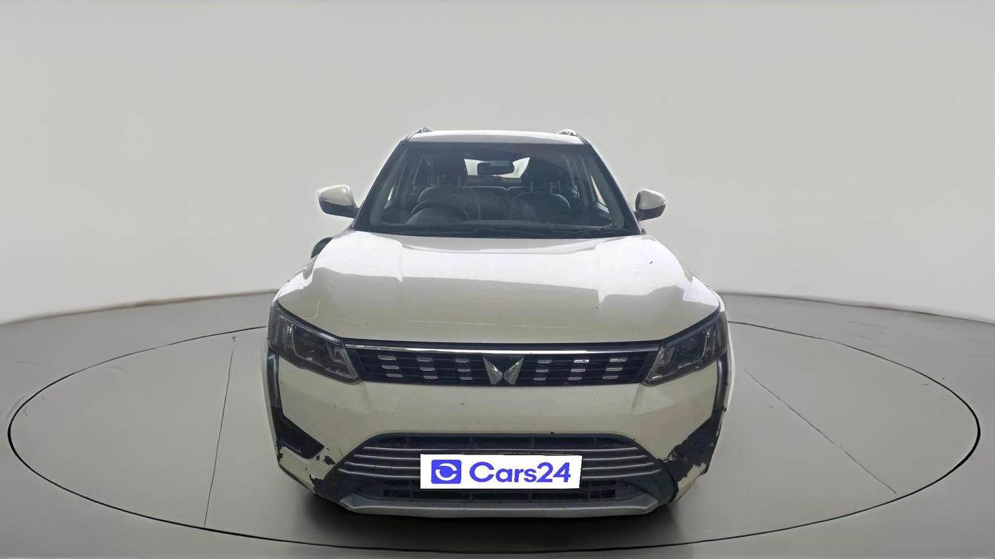 2022 Mahindra XUV300 W8 1.2 PETROL, Petrol, Manual, 72,546 km, exterior