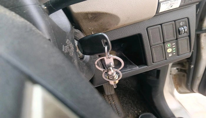 2013 Maruti Wagon R 1.0 LXI CNG, CNG, Manual, 41,787 km, interior