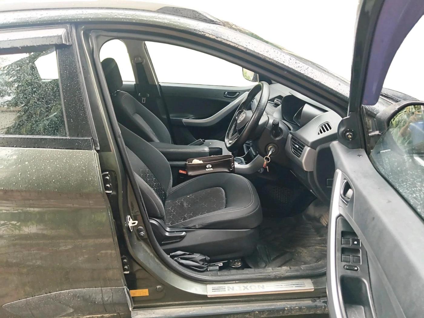 2020 Tata NEXON XMA SUNROOF PETROL, Petrol, Automatic, 76,334 km, interior