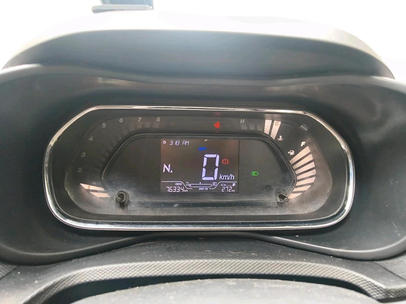 2020 Tata NEXON XMA SUNROOF PETROL, Petrol, Automatic, 76,334 km, interior