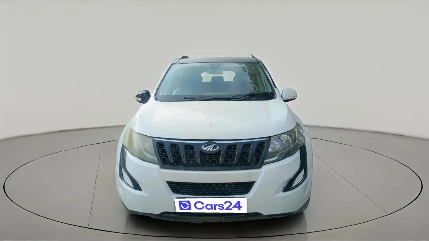2017 Mahindra XUV500 W6, Diesel, Manual, 1,43,050 km, exterior