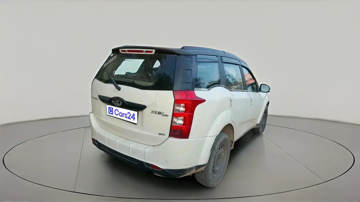 2017 Mahindra XUV500 W6, Diesel, Manual, 1,43,050 km, exterior