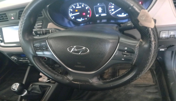 2016 Hyundai Elite i20 ASTA 1.2 (O), CNG, Manual, 61,662 km, interior