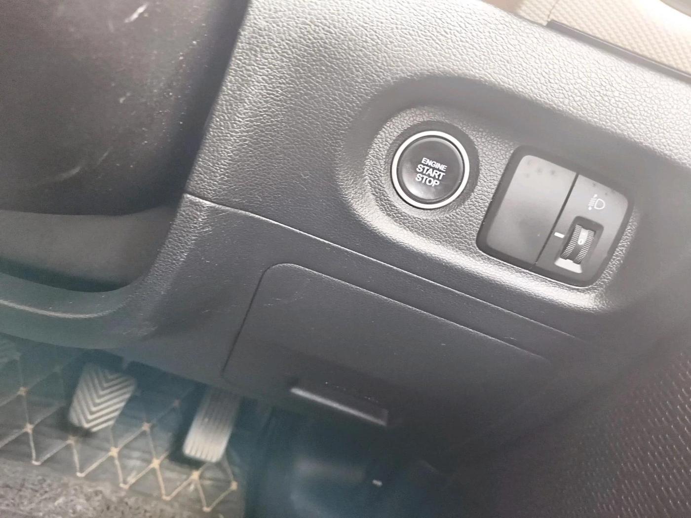 2020 Hyundai Creta S 1.5 PETROL, Petrol, Manual, 23,428 km, interior