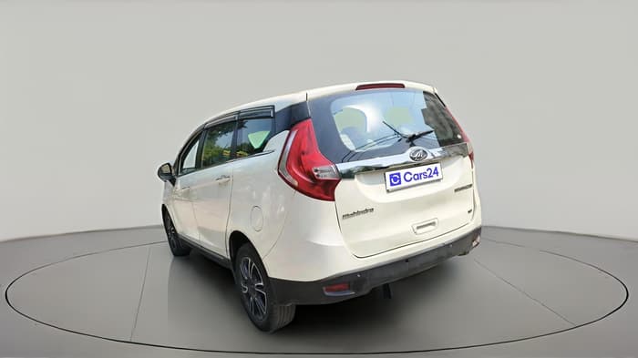 2018 Mahindra MARAZZO M8 7 STR, Diesel, Manual, 90,249 km, exterior