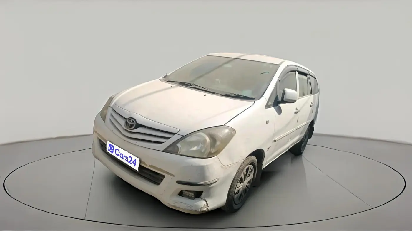2011 Toyota Innova 2.5 G2 7STR, Diesel, Manual, 1,26,290 km, exterior