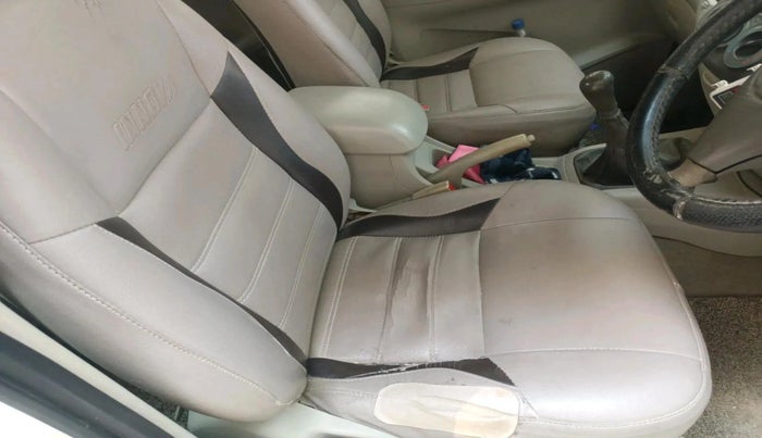 2011 Toyota Innova 2.5 G2 7STR, Diesel, Manual, 1,26,290 km, interior