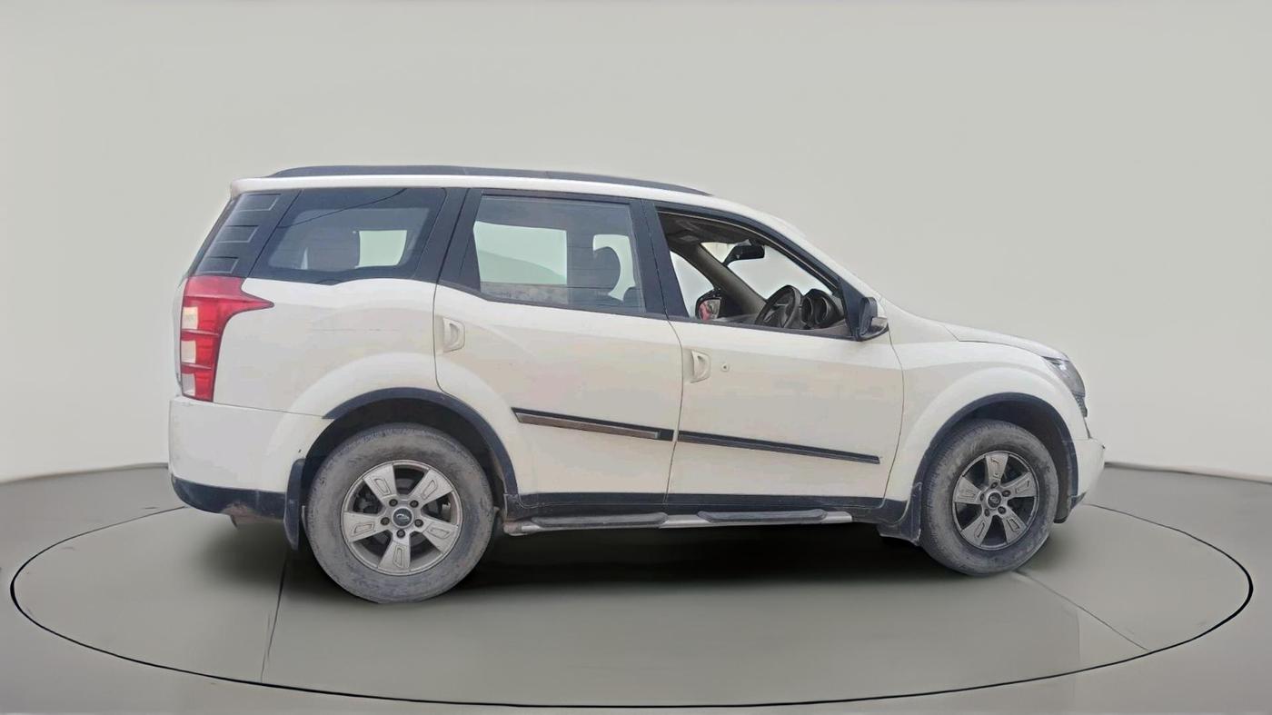 2014 Mahindra XUV500 W6, Diesel, Manual, 1,16,000 km, exterior
