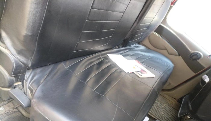 2016 Mahindra NUVOSPORT N6, Diesel, Manual, 34,492 km, interior