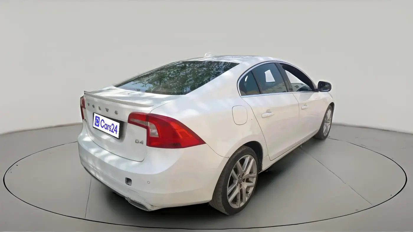 2017 Volvo S60 Momentum D4, Diesel, Automatic, 53,320 km, exterior
