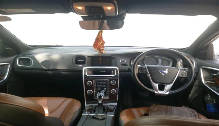 2017 Volvo S60 Momentum D4, Diesel, Automatic, 53,320 km, interior