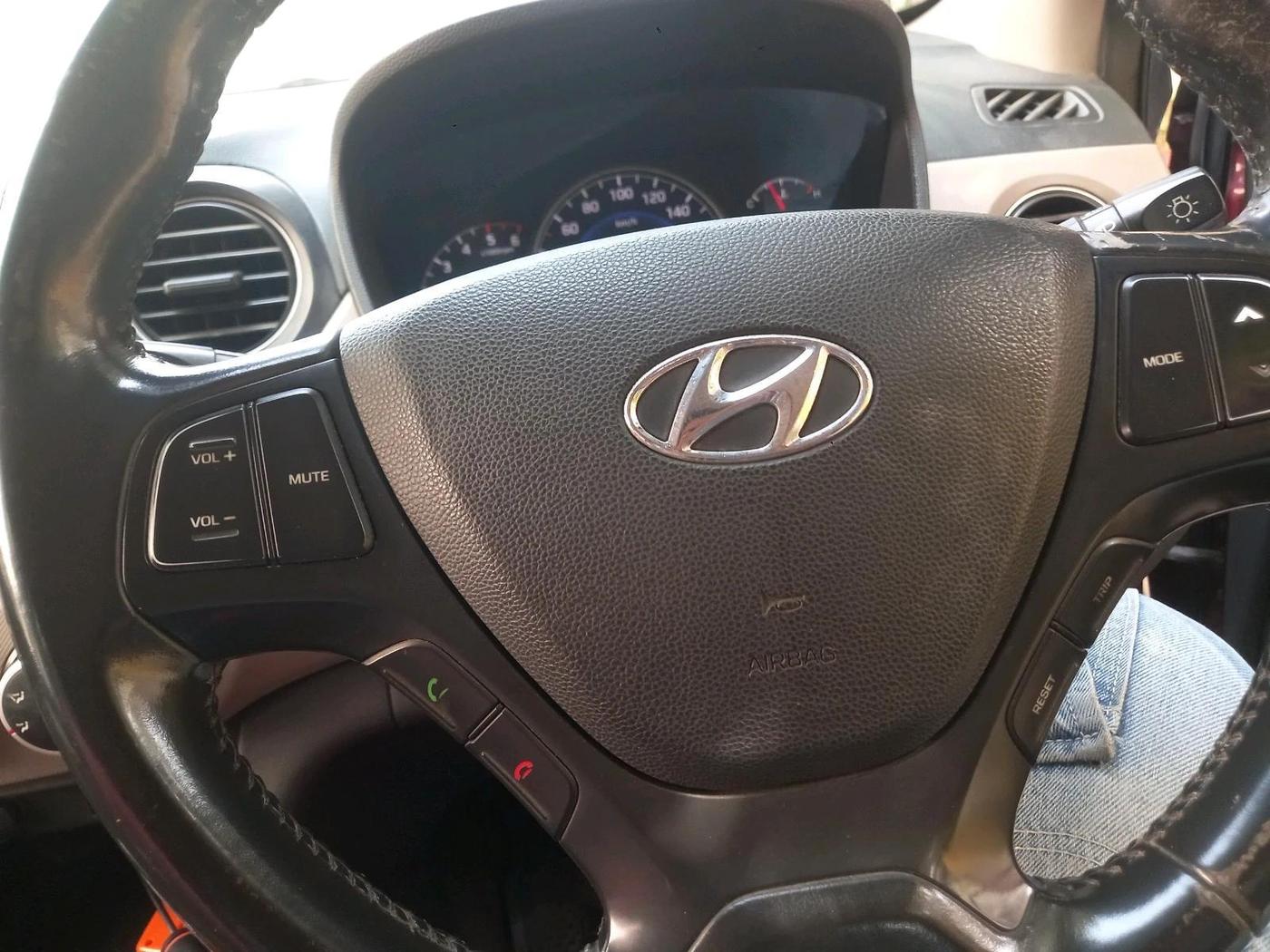 2013 Hyundai Grand i10 ASTA 1.1 CRDI (O), Diesel, Manual, 95,081 km, interior