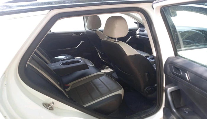 2019 Volkswagen T-ROC 1.5 TSI AT, Petrol, Automatic, 1,34,448 km, interior