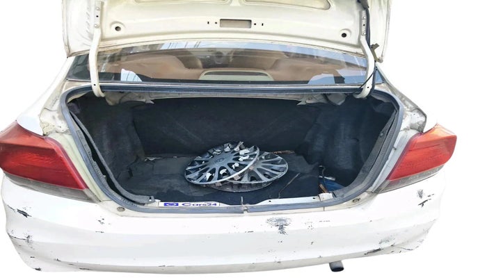 2013 Honda Amaze 1.5L I-DTEC E, Diesel, Manual, 99,482 km, exterior