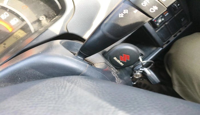 2012 Maruti Wagon R 1.0 VXI, CNG, Manual, 94,798 km, interior