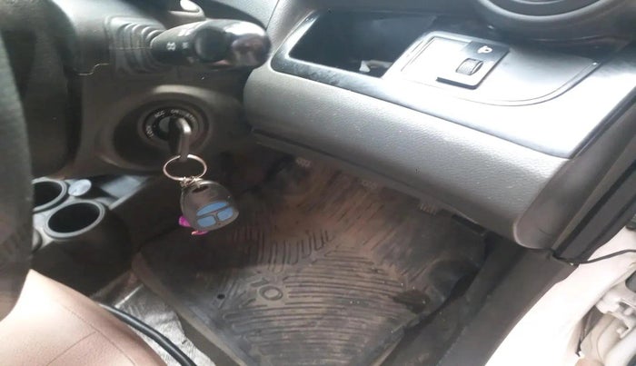 2013 Chevrolet Beat LS LPG, Petrol, Manual, 61,180 km, interior