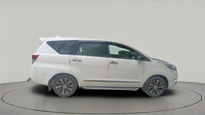 2023 Toyota Innova Crysta 2.4 ZX 7STR, Diesel, Manual, 38,528 km, exterior