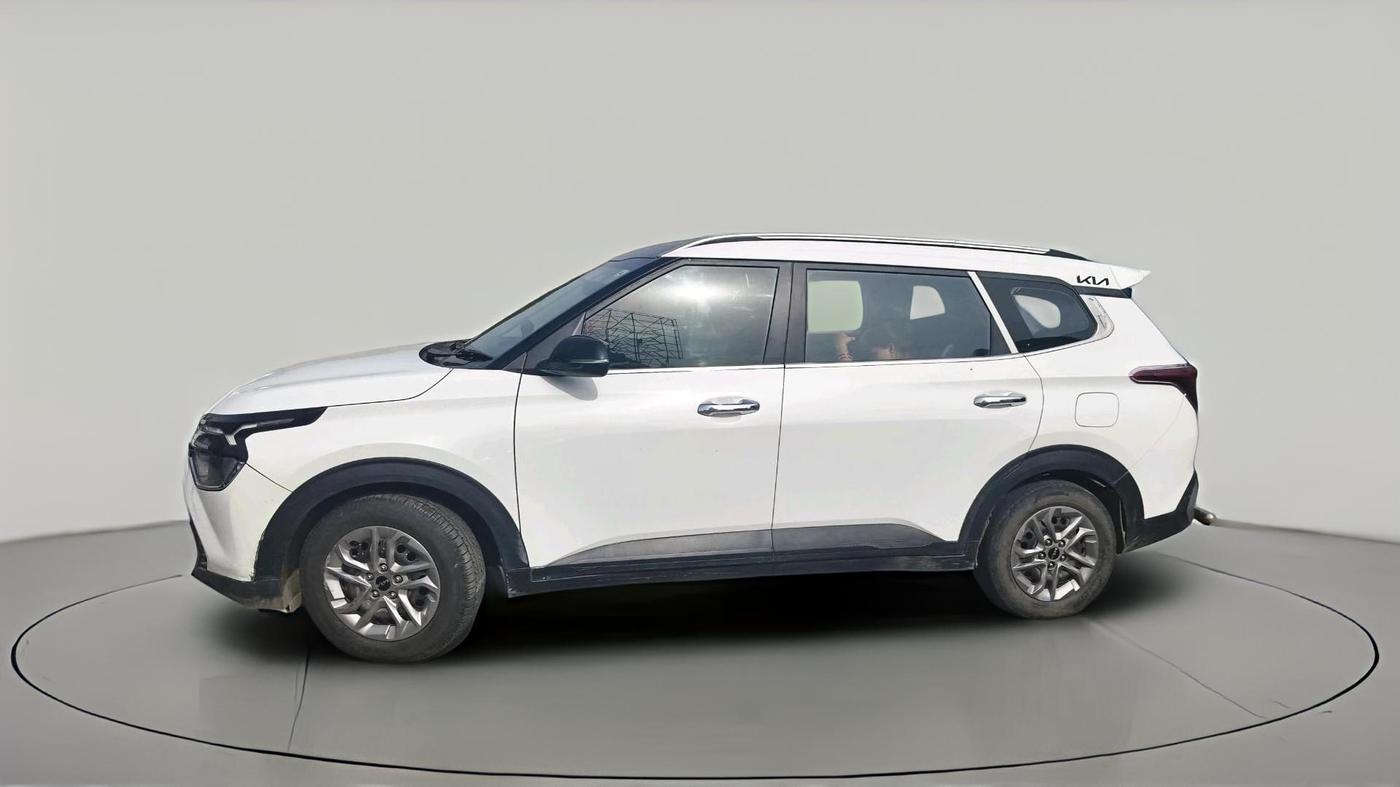 2022 KIA CARENS PRESTIGE 1.4 PETROL 7 STR, Petrol, Manual, 1,23,526 km, exterior
