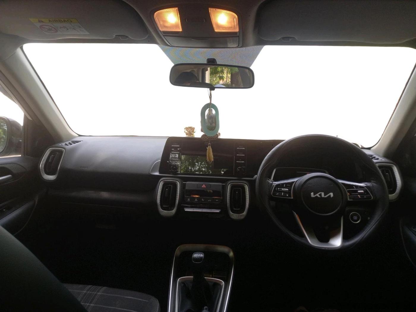 2024 KIA SONET HTK PLUS 1.2 PETROL MT, Petrol, Manual, 24,483 km, interior