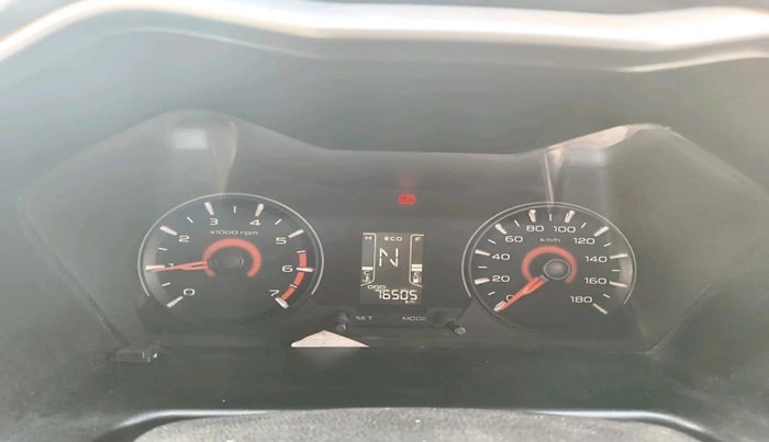 2018 Mahindra KUV 100 NXT K8 D 6 STR, Diesel, Manual, 76,505 km, interior