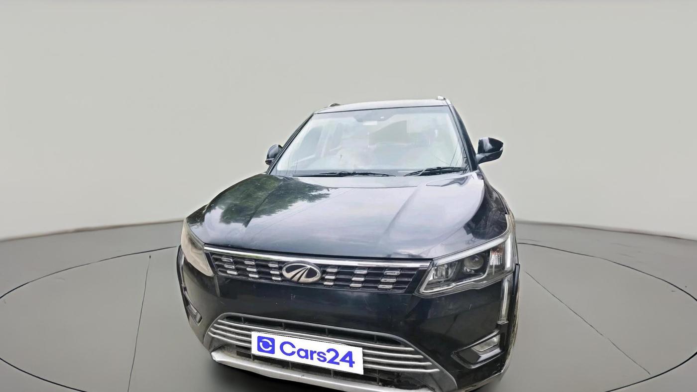 2022 Mahindra XUV300 W8 1.2 PETROL, Petrol, Manual, 67,846 km, exterior