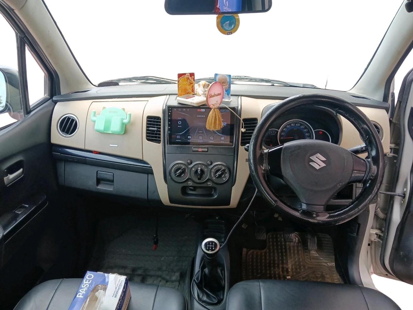 2018 Maruti Wagon R 1.0 VXI, Petrol, Manual, 35,722 km, interior