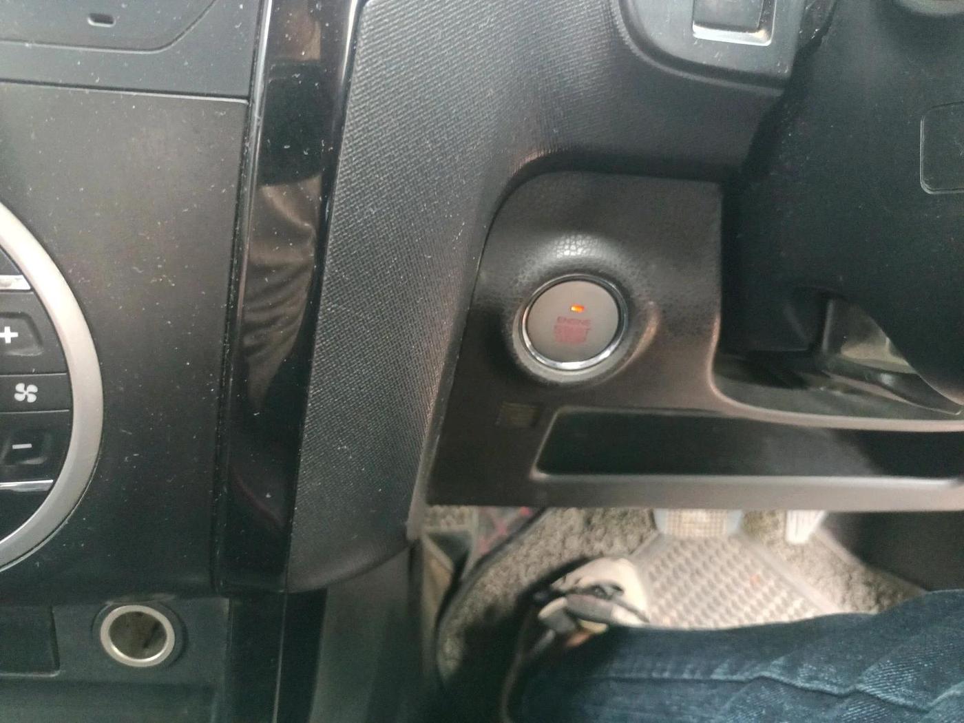 2017 ISUZU MU-X 4x2 AT, Diesel, Automatic, 99,425 km, interior