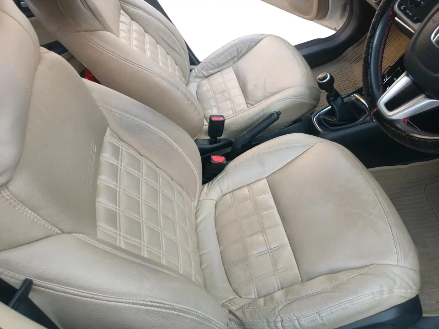 2022 Honda Amaze 1.2L I-VTEC VX, Petrol, Manual, 29,367 km, interior