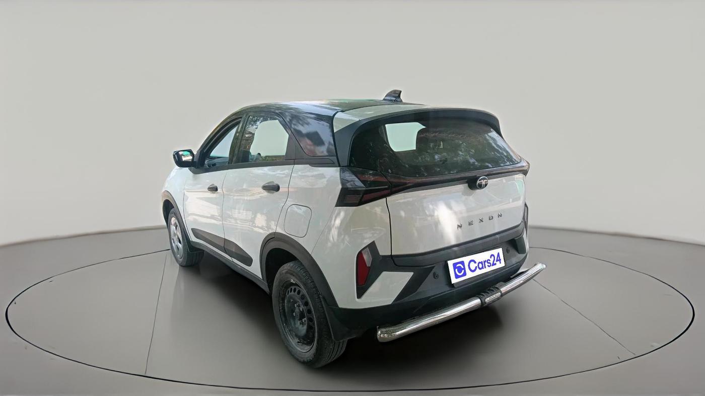 2024 Tata NEXON SMART+ 1.2 PETROL, Petrol, Manual, 28,290 km, exterior