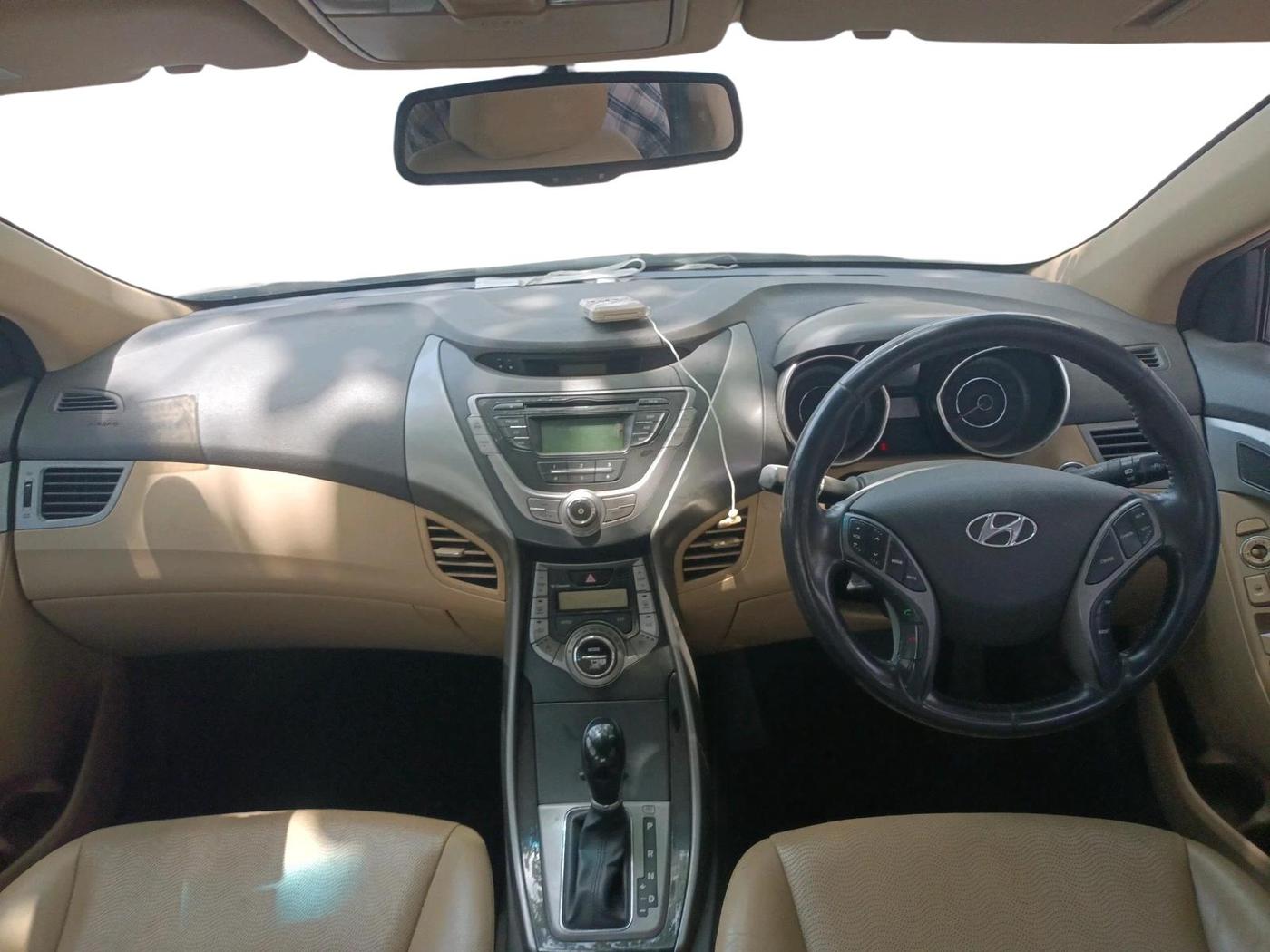 2015 Hyundai New Elantra 1.6 SX AT DIESEL, Diesel, Automatic, 81,706 km, interior