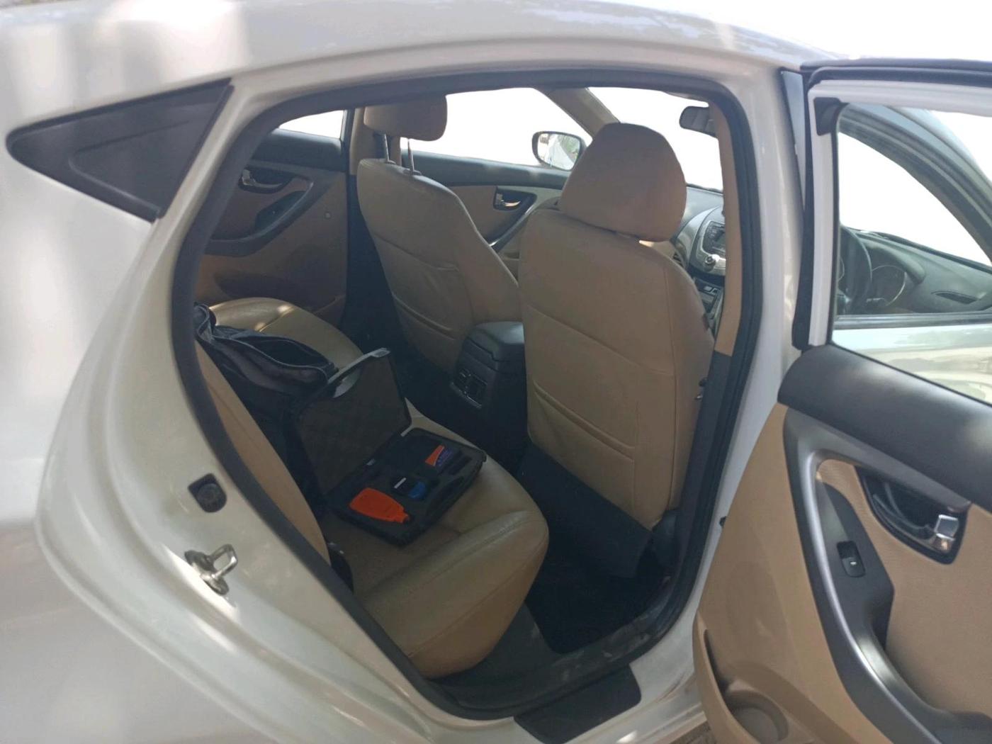 2015 Hyundai New Elantra 1.6 SX AT DIESEL, Diesel, Automatic, 81,706 km, interior