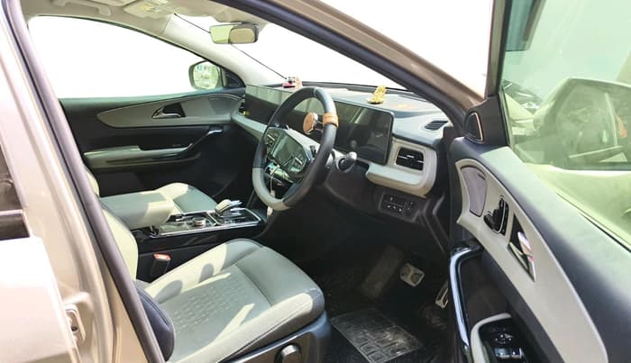 2025 Mahindra XEV 9e Pack Two, Electric, Automatic, 2,535 km, interior