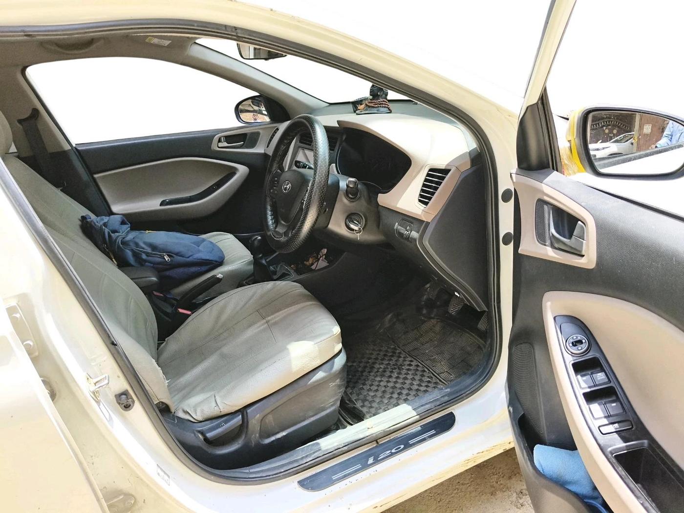 2016 Hyundai Elite i20 MAGNA 1.2, Petrol, Manual, 61,010 km, interior