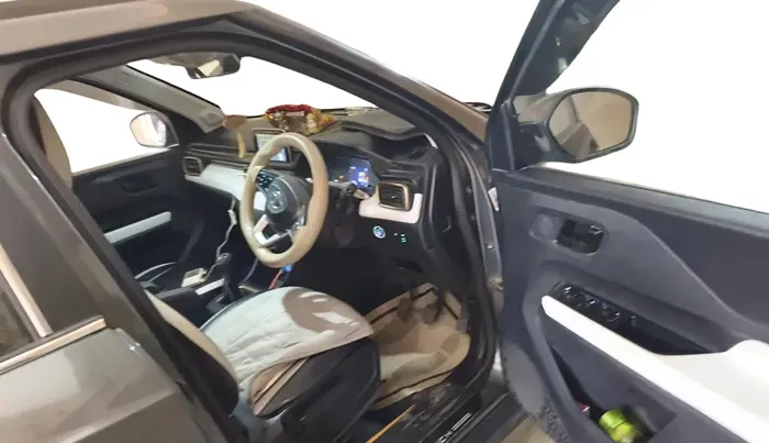 2023 Tata PUNCH ACCOMPLISHED DAZZLE SUNROOF CNG MT, CNG, Manual, 52,198 km, interior
