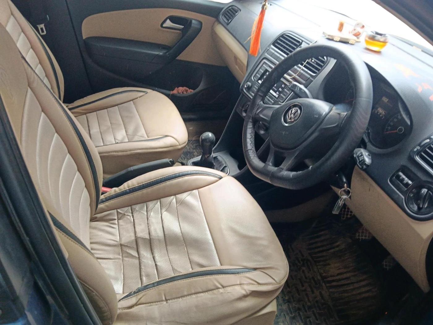 2016 Volkswagen Ameo COMFORTLINE 1.5L, Diesel, Manual, 1,25,623 km, interior