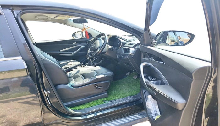 2019 MG HECTOR SMART 2.0 DIESEL, Diesel, Manual, 1,11,993 km, interior