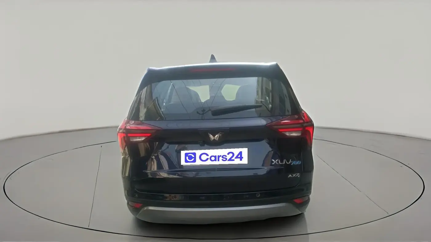 2023 Mahindra XUV700 AX 7 LUXURY D AT 7 STR, Diesel, Automatic, 37,253 km, exterior