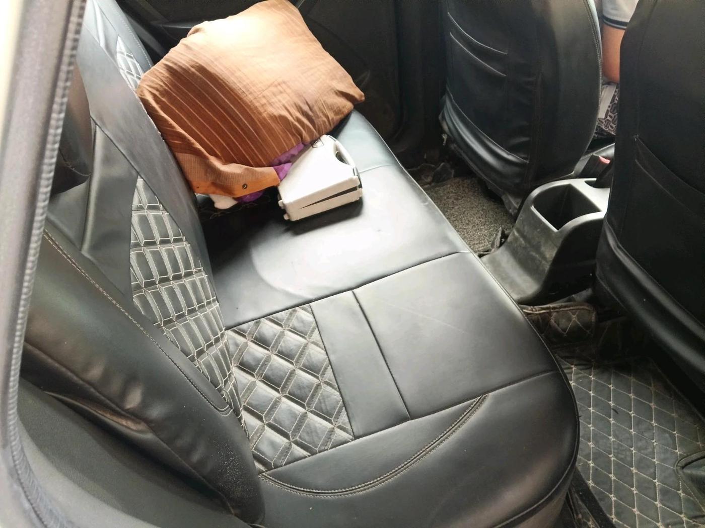 2018 Maruti Vitara Brezza VDI (O), Diesel, Manual, 91,097 km, interior