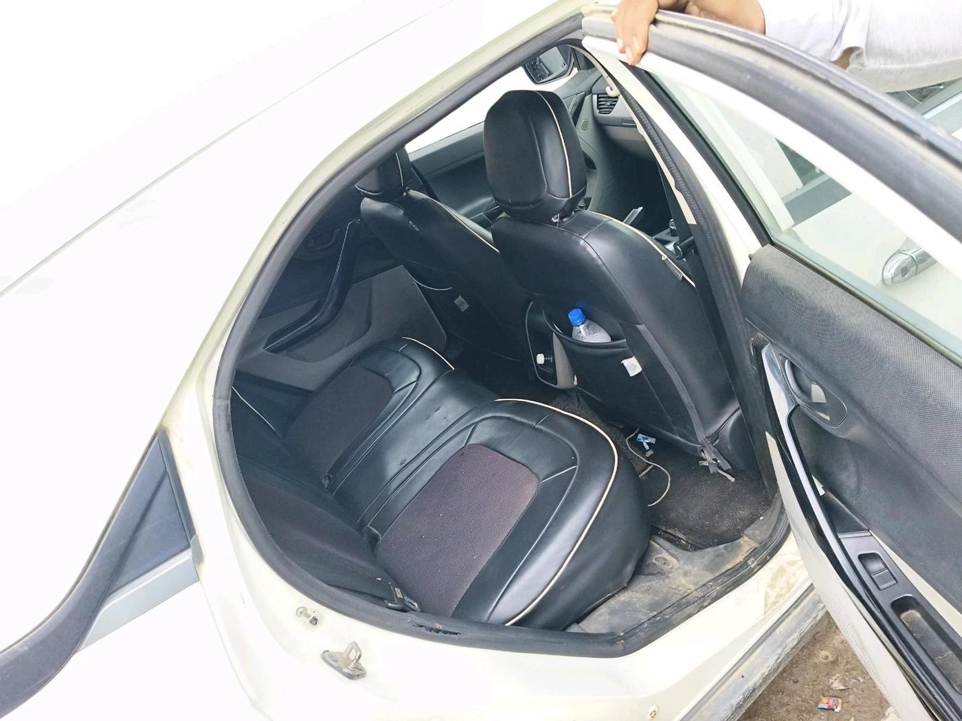 2019 Tata NEXON XM DIESEL, Diesel, Manual, 1,71,382 km, interior