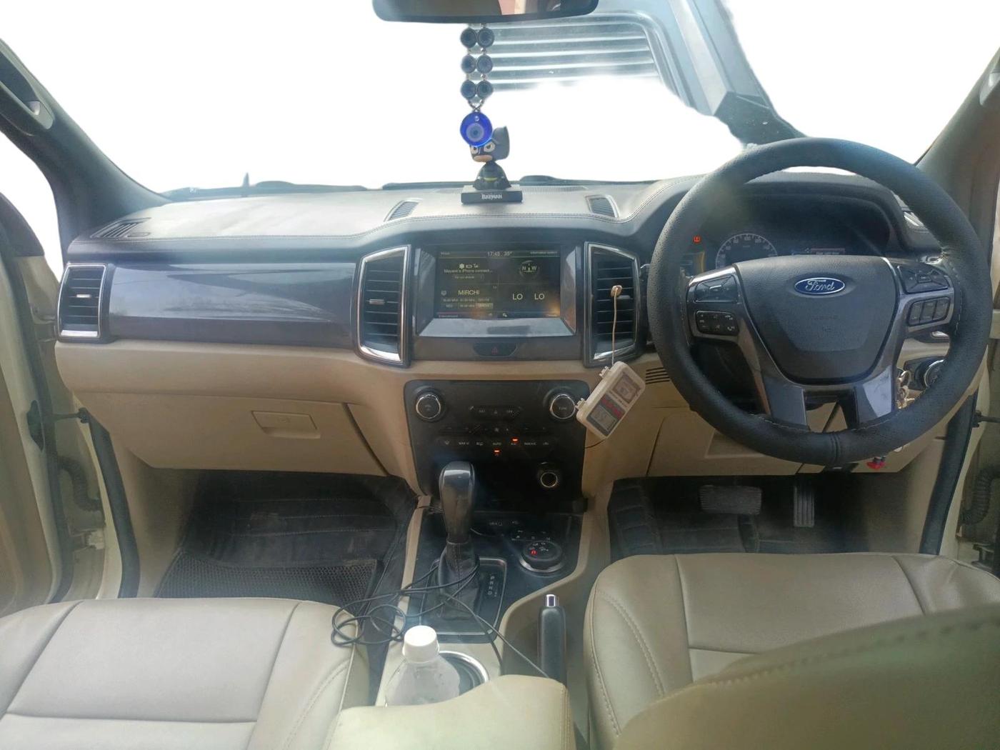 2016 Ford Endeavour TITANIUM 3.2 4X4 AT, Diesel, Automatic, 79,910 km, interior