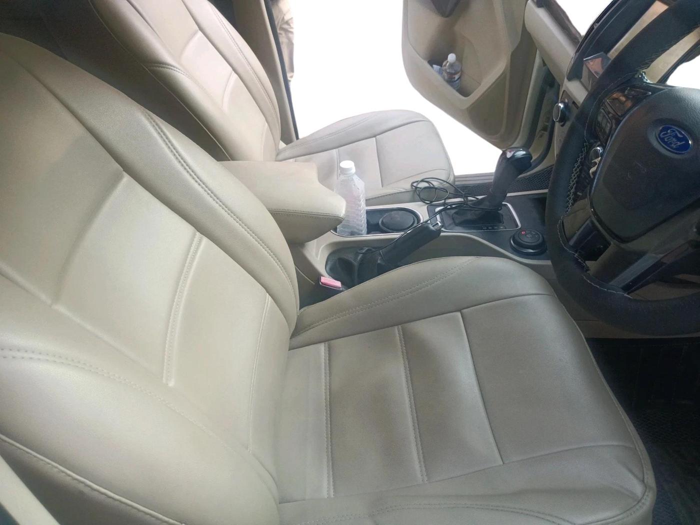 2016 Ford Endeavour TITANIUM 3.2 4X4 AT, Diesel, Automatic, 79,910 km, interior