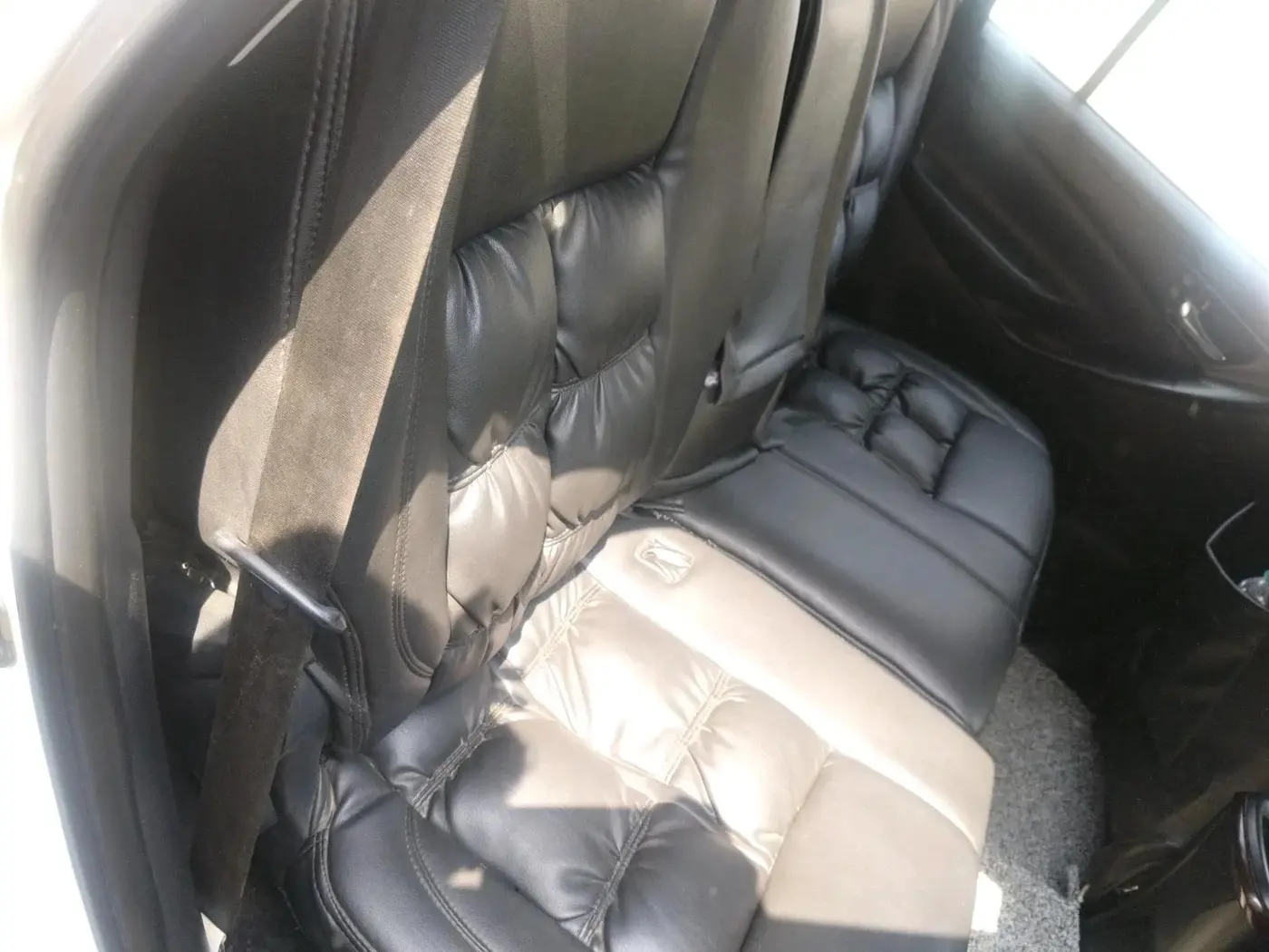2018 Toyota Innova Crysta 2.4 GX 8 STR, Diesel, Manual, 1,61,592 km, interior
