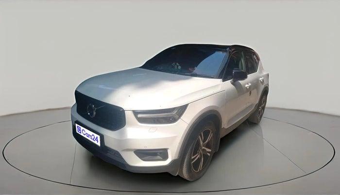 2021 Volvo XC 40 T4 R Design, Petrol, Automatic, 40,000 km, exterior